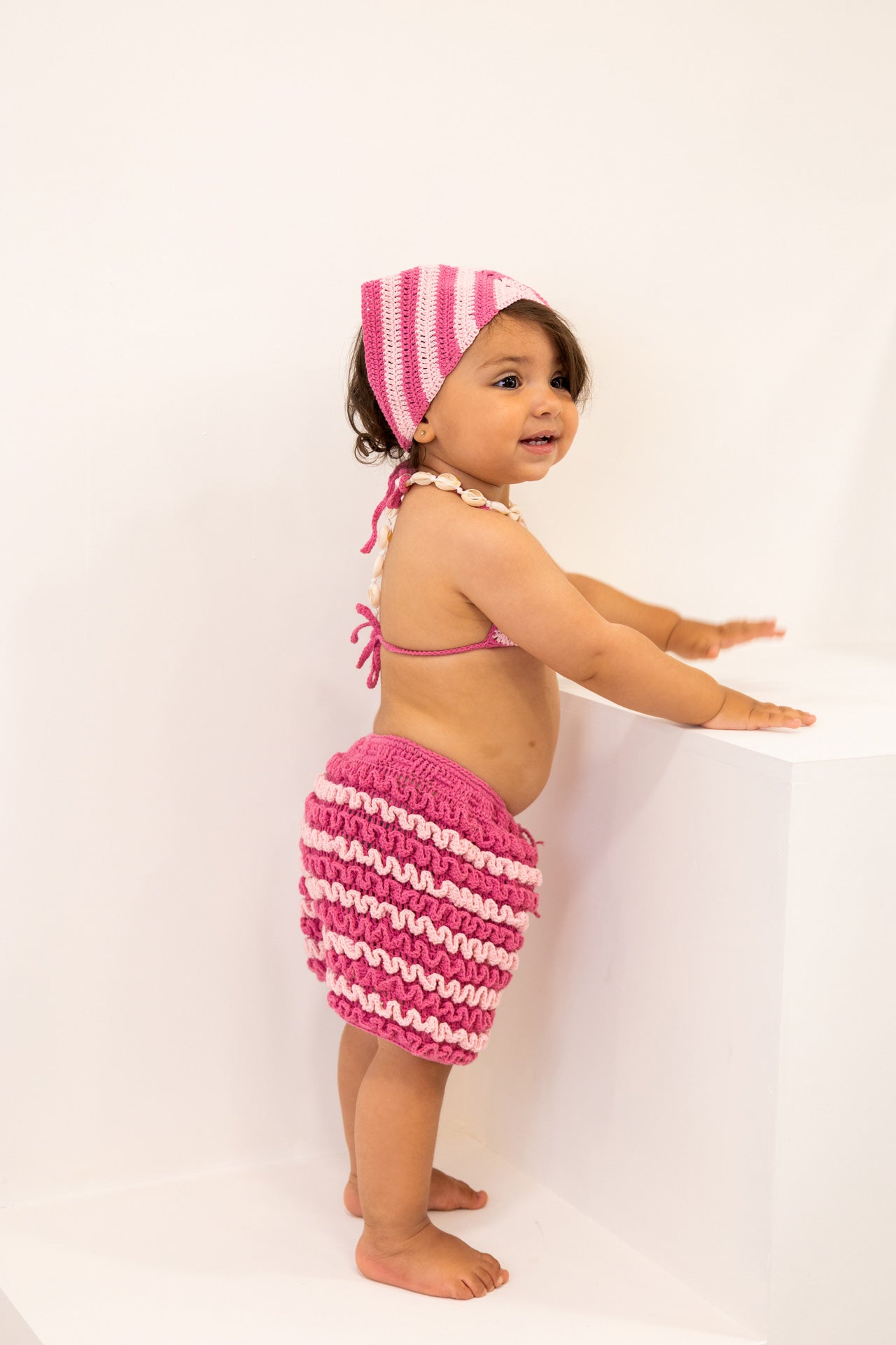 Bambina Ruffle Set with Bandana in Pink Crochet