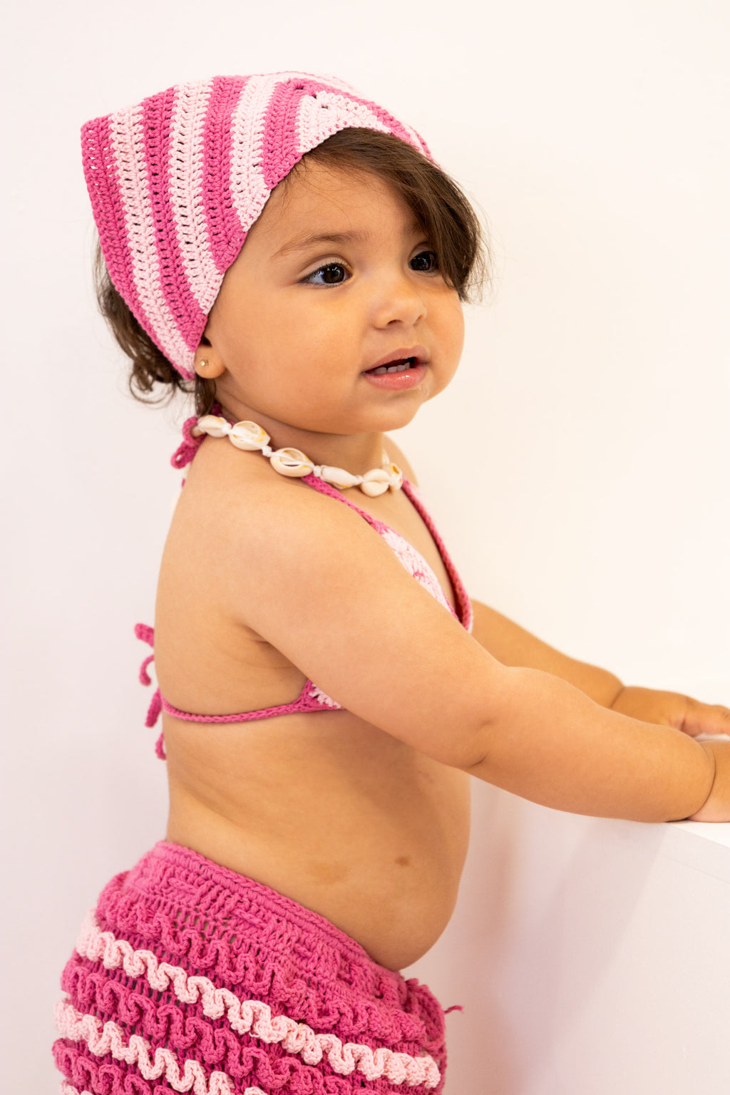 Bambina Ruffle Set with Bandana in Pink Crochet
